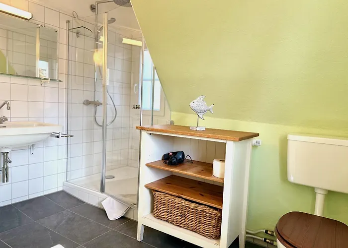Dom wakacyjny Haus Am - Absolute Raritaet, Gemuetliches Haus Mit Privatem Seezugang